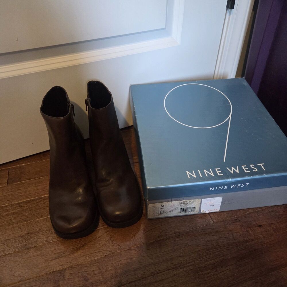 Nine West Womens Brown Chunky Heel Ankle Boot Size 7.5